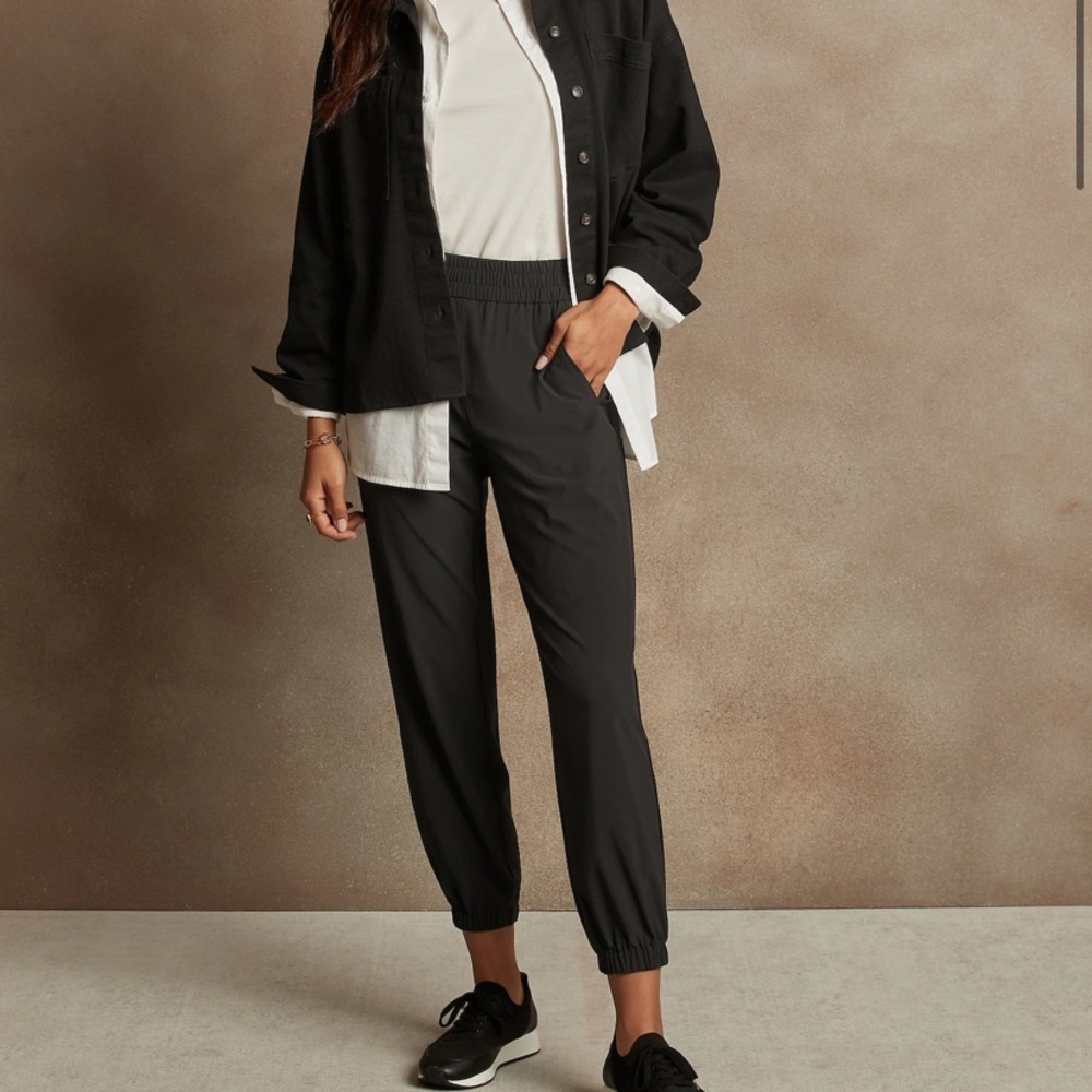 banana republic standard joggers